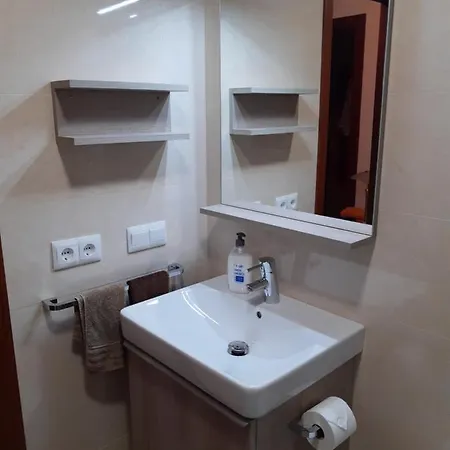 1a Komfortable Erste Strandreihe Playa Burriana Wifi Air Conditioning Front Row Nerja