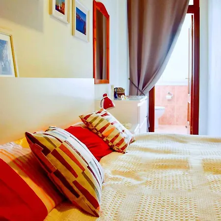 1a Komfortable Erste Strandreihe Playa Burriana Wifi Air Conditioning Front Row Apartamento