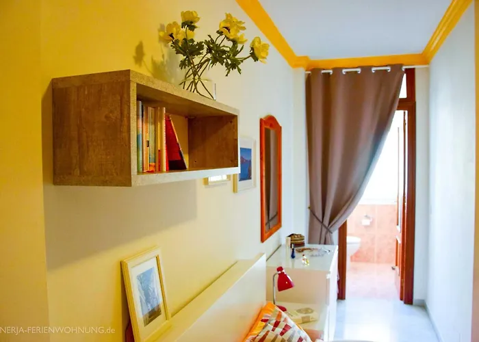 Komfortable Erste Strandreihe Playa Burriana * Nerja