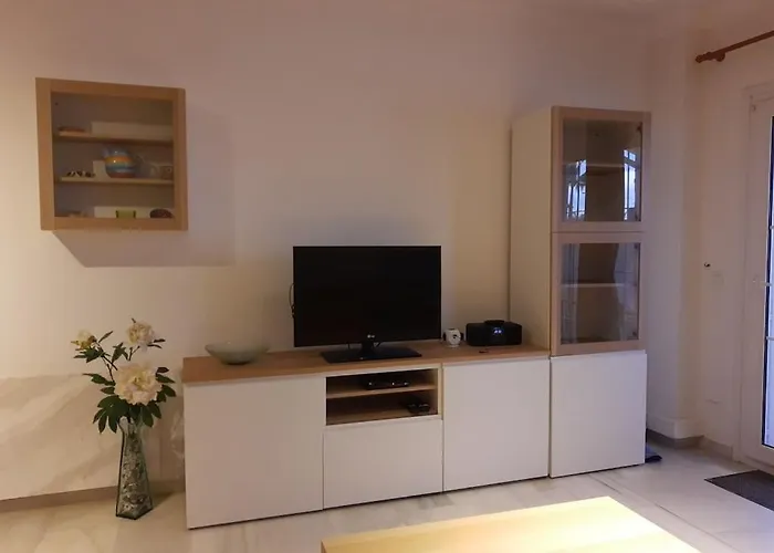 Komfortable Erste Strandreihe Playa Burriana Nerja